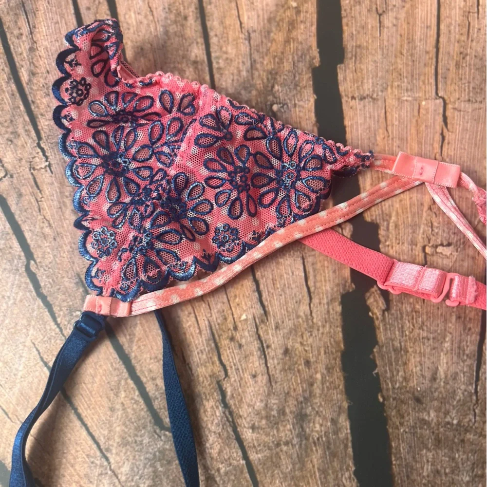 Victoria's Secret Sexy Little Things Pink Blue Lace Garter Women's‎ M